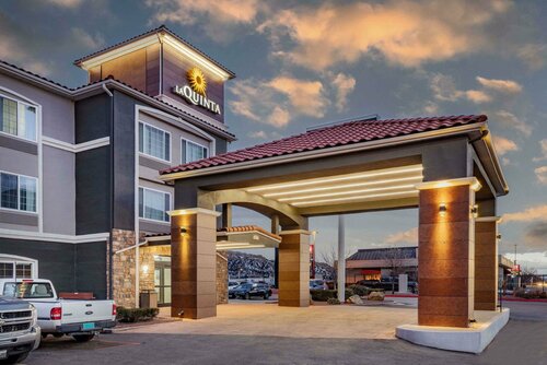 Гостиница La Quinta Inn & Suites by Wyndham Gallup