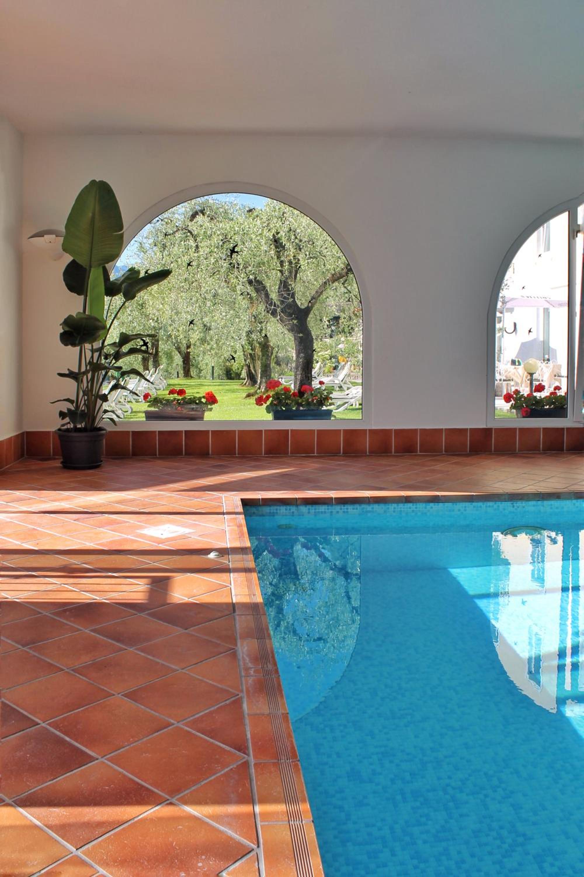 Фото Aparthotel Englovacanze