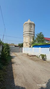 Водонапорная башня эмира Бухары Благородного (Autonomous Republic of Crimea, Bakhchisarayskiy rayon, posyolok gorodskogo tipa Pochtovoye), landmark, attraction