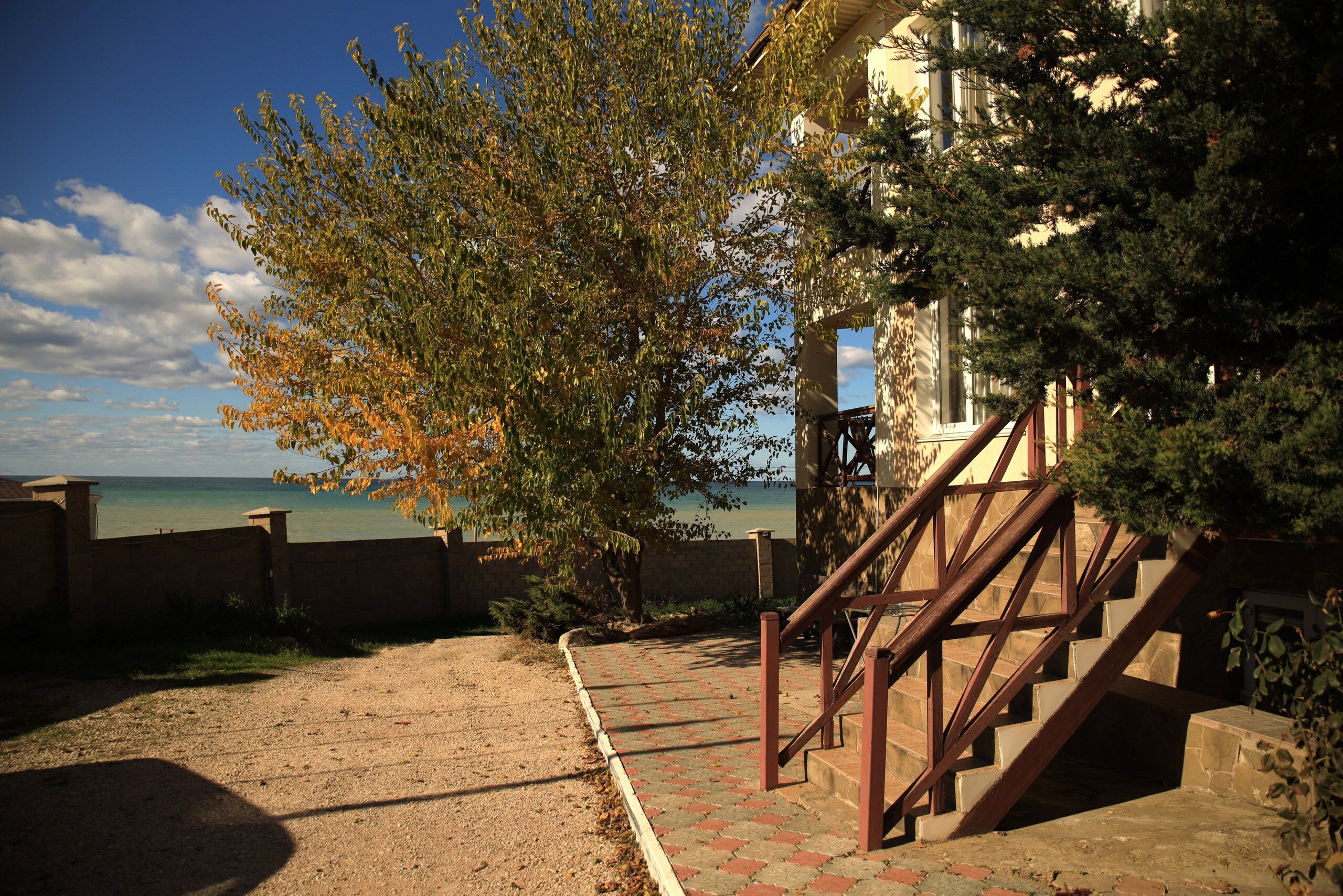 Фото Яркий берег