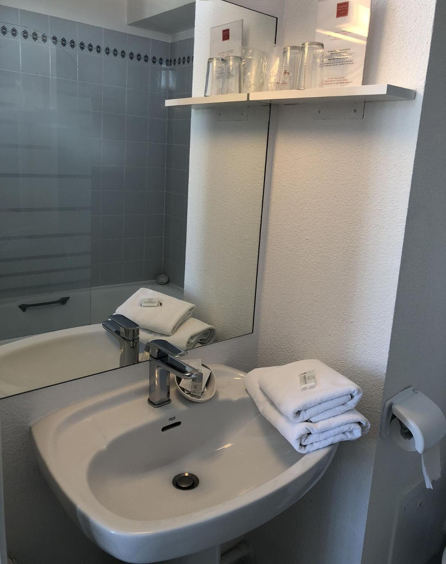 Фото Paris Saint Cloud Hotel