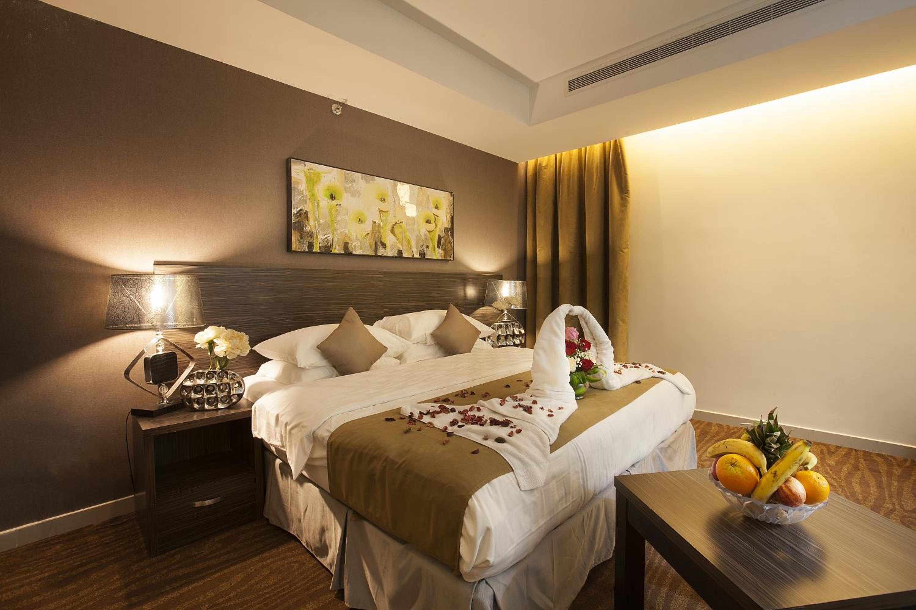 Фото Watheer Hotel Suite