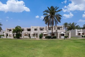 Гостиница Radisson Blu Hotel & Resort Al Ain
