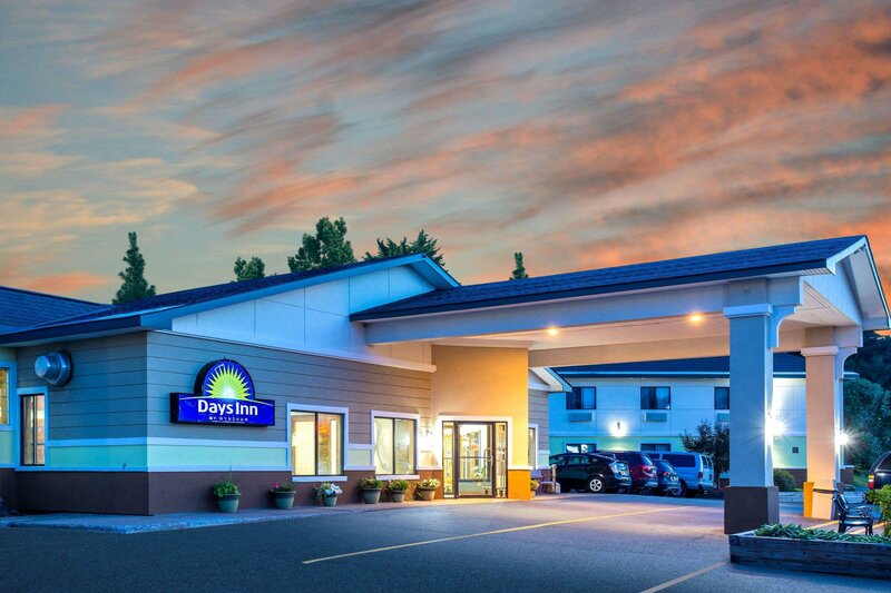 Гостиница Days Inn by Wyndham Marquette