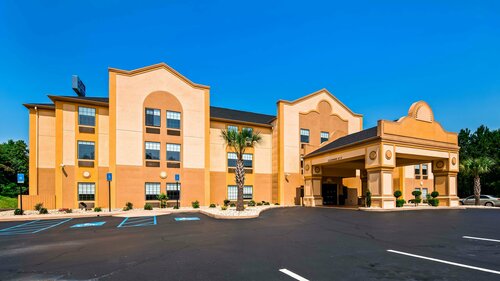 Гостиница Best Western Bradbury Inn & Suites