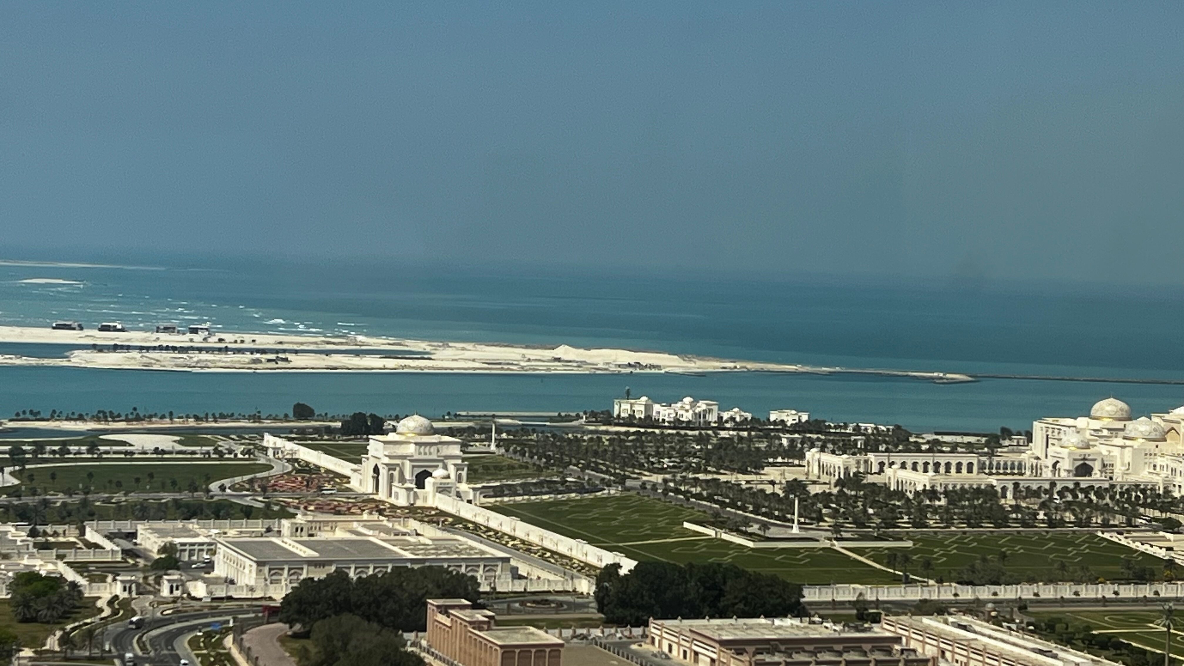 Фото Bab Al Qasr Hotel