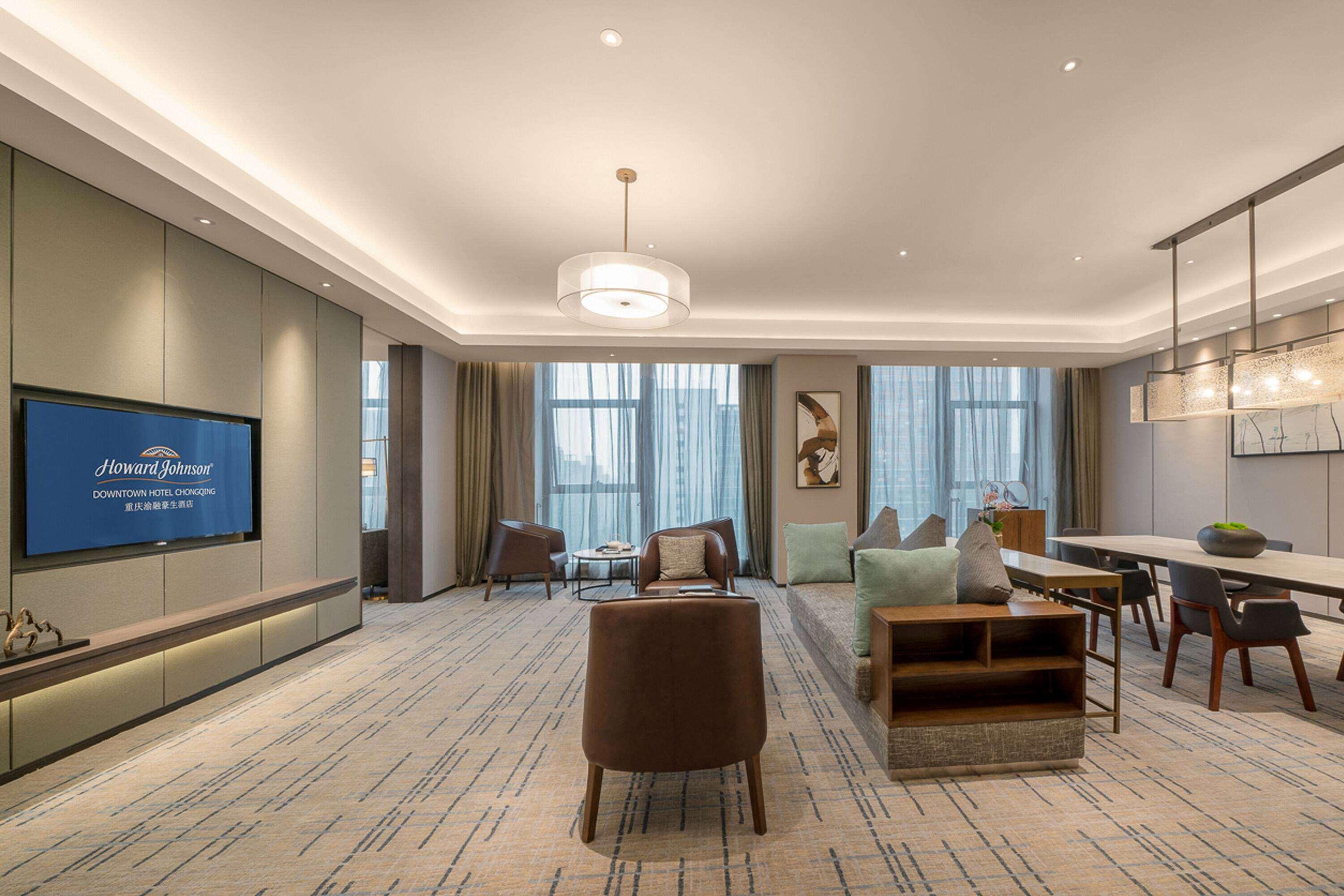 Фото Howard Johnson Wyndham Downtown Hotel Chongqing