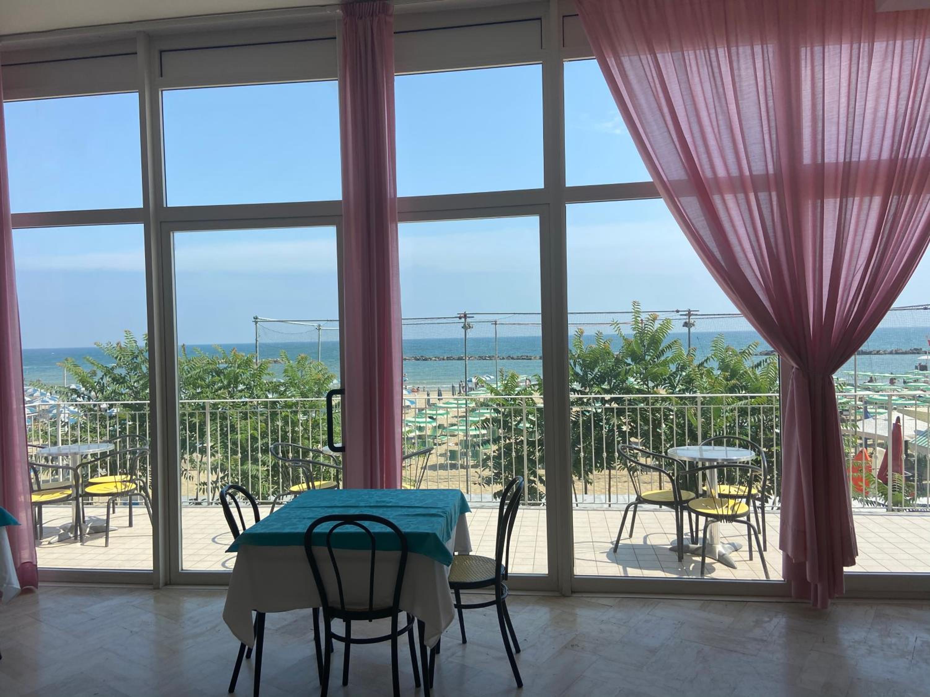 Фото 199765416882