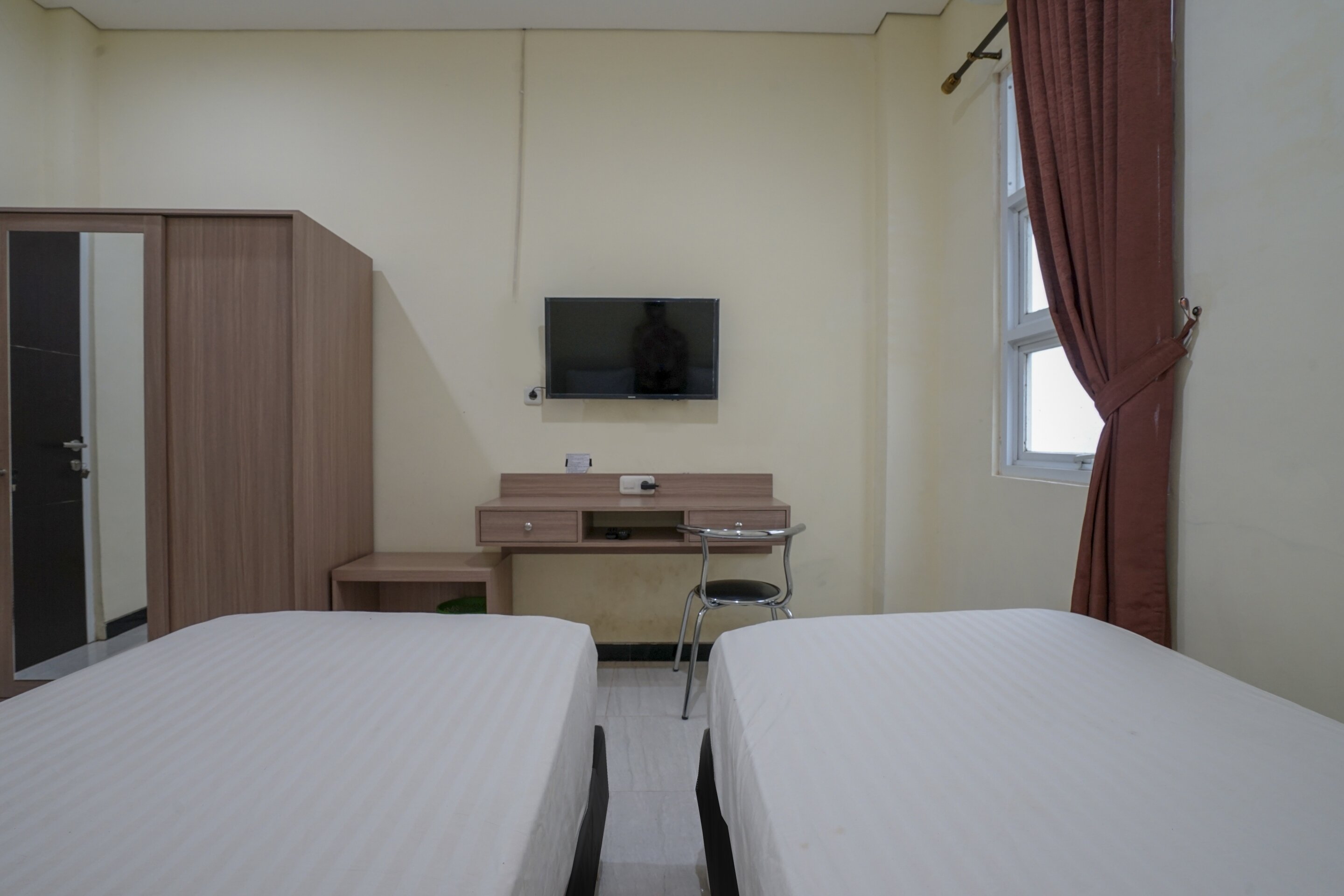 Фото Spot On 2246 Kost 97 Syariah