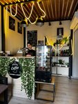 Shine Coffee (Mira Avenue, 16) ، مقهى
