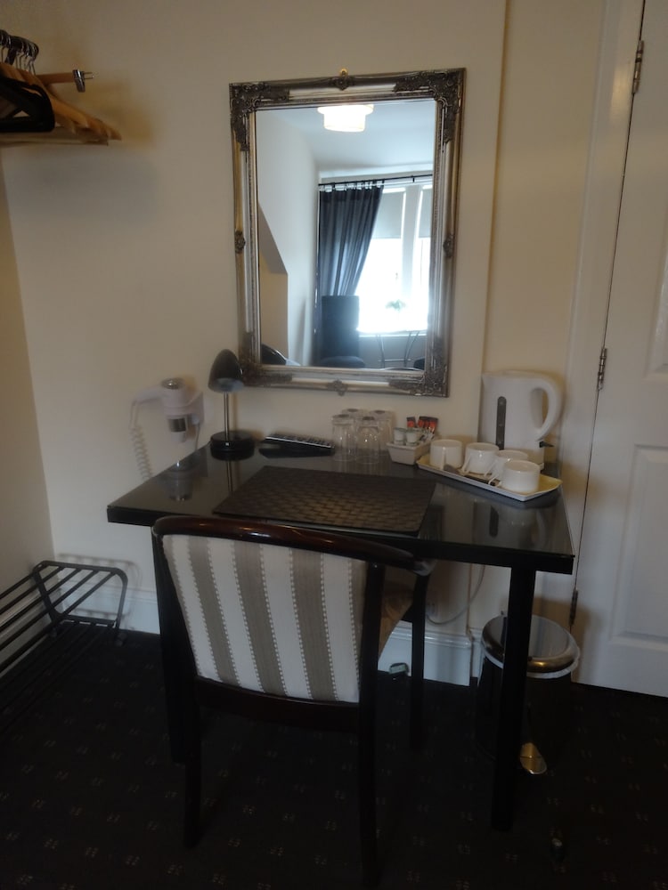 Фото Elmswood Guest House