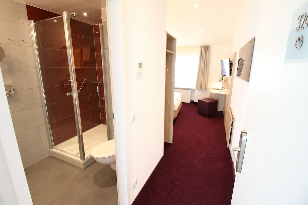 Фото Hotel zum Adler