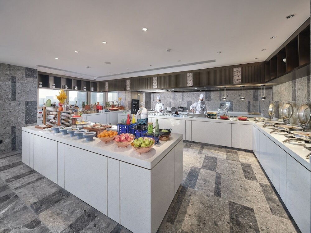 Фото Hilton Garden Inn Hangzhou Xixi Zijingang