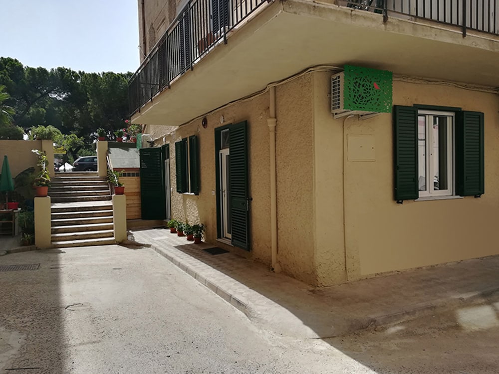 Фото Luxury Guest House VIA Marina