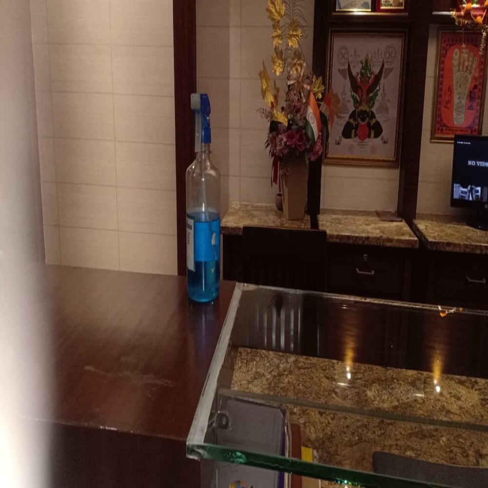 Фото Hotel Jataka Inn