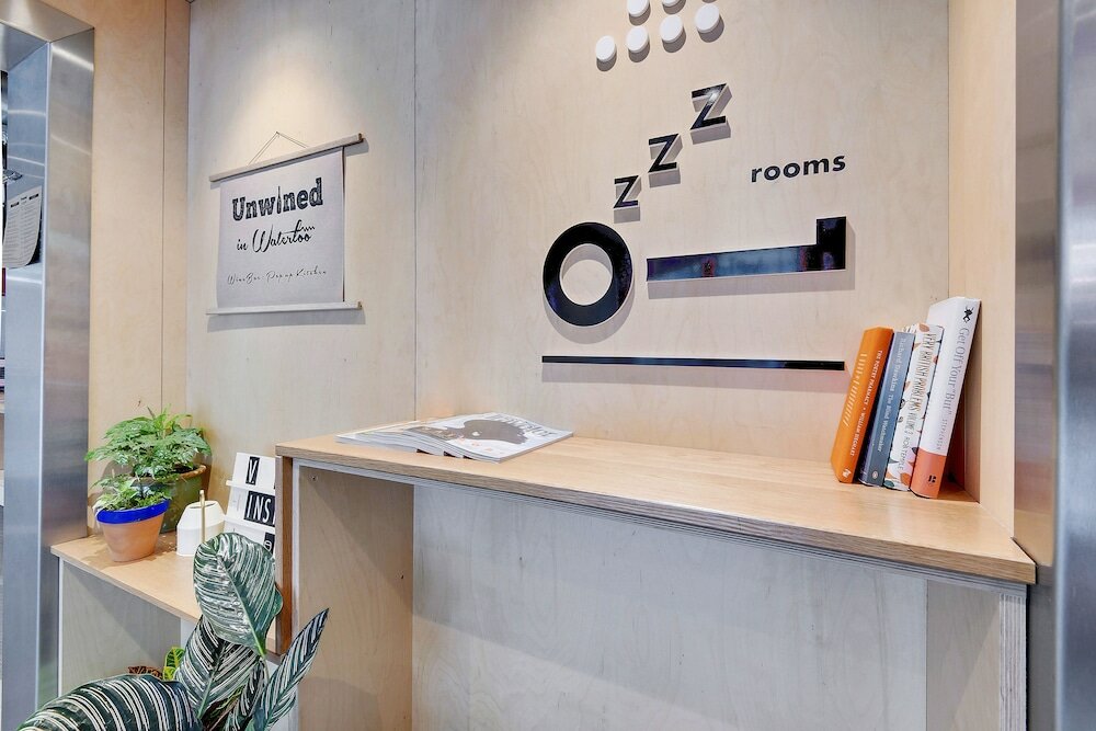 Фото StowAway Waterloo