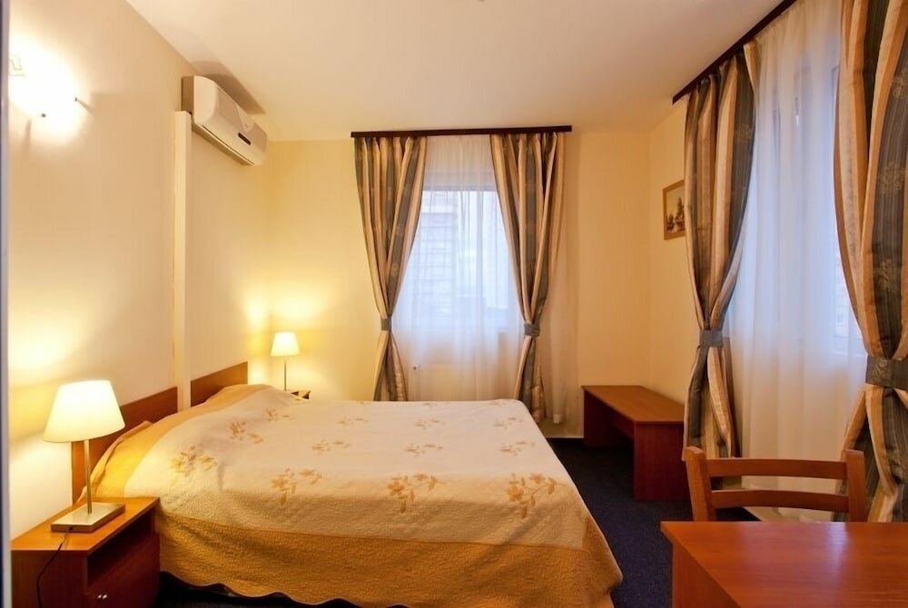 Фото Hotel Cheap