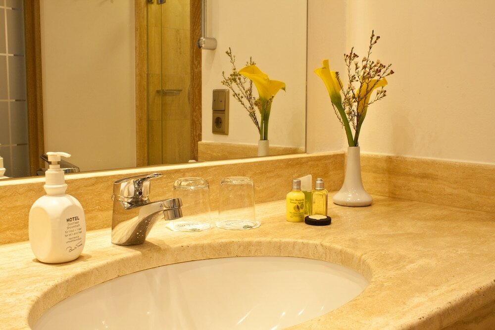 Фото Hotel zur Post Aschheim