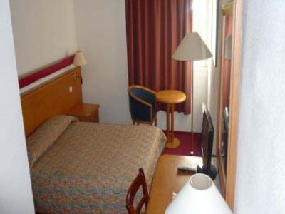 Фото Euro Hotel Paris Creteil