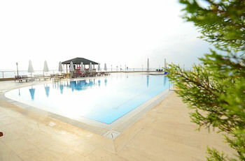 Гостиница Lamos Resort Hotel & Convention Center в Эрдемли