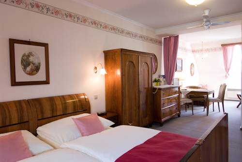 Фото Hotel Biedermeier Hof