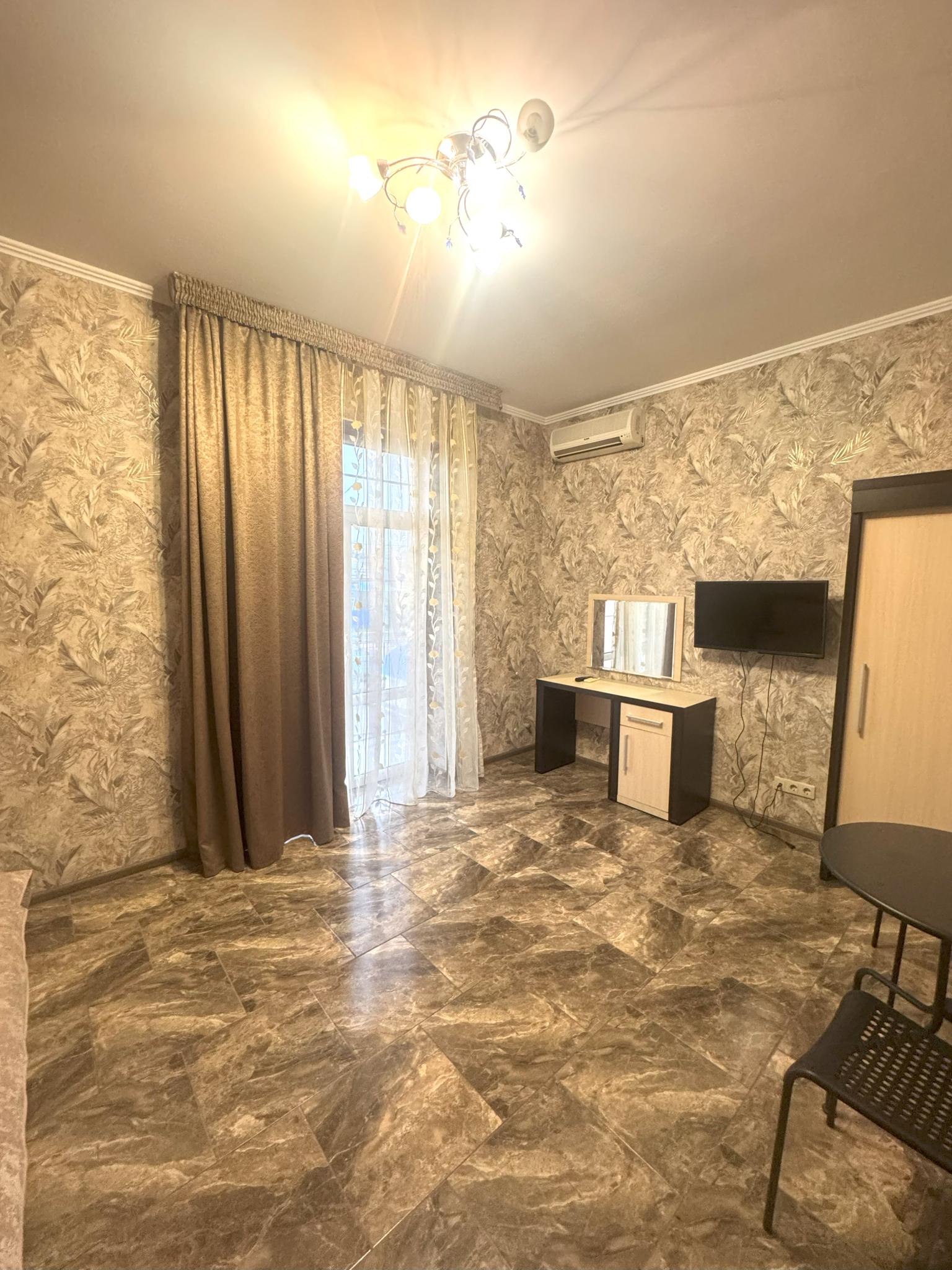 Фото Селини