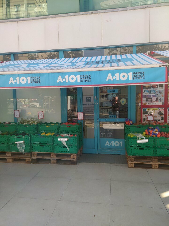 Hypermarket A101, Istanbul, photo