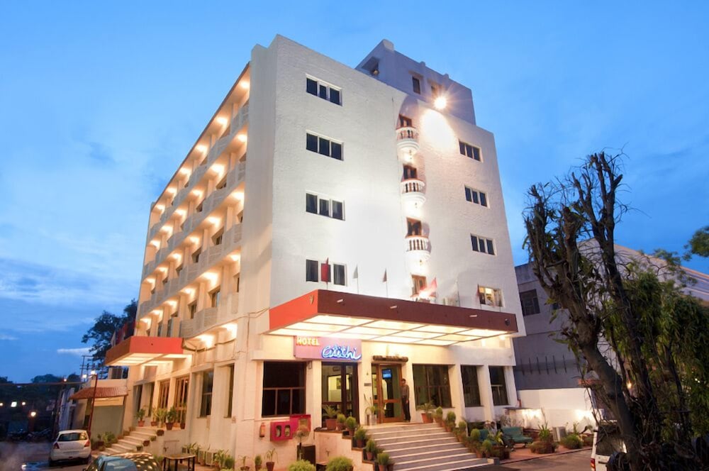 Фото отеля 1