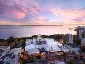 Гостиница DoubleTree by Hilton Hotel Esplanade Darwin