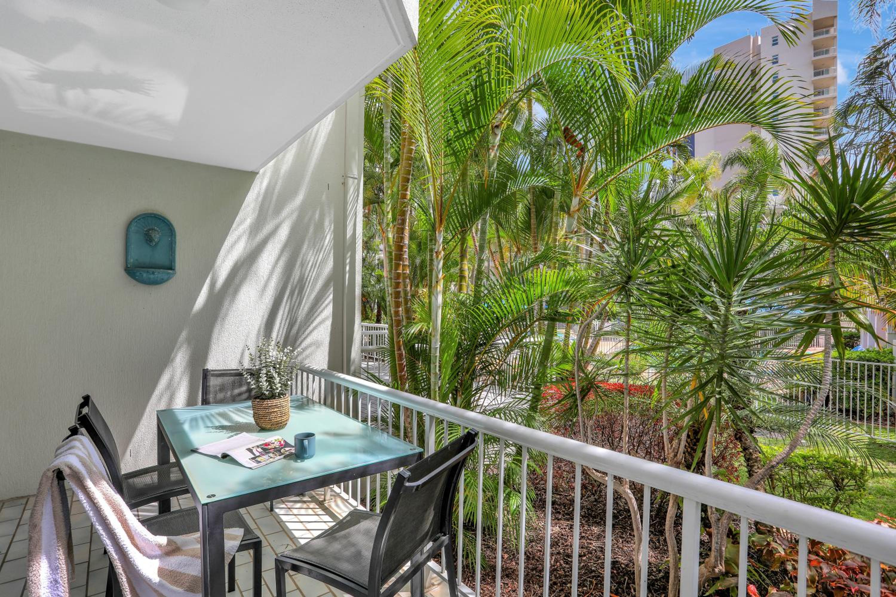 Фото Chidori Court