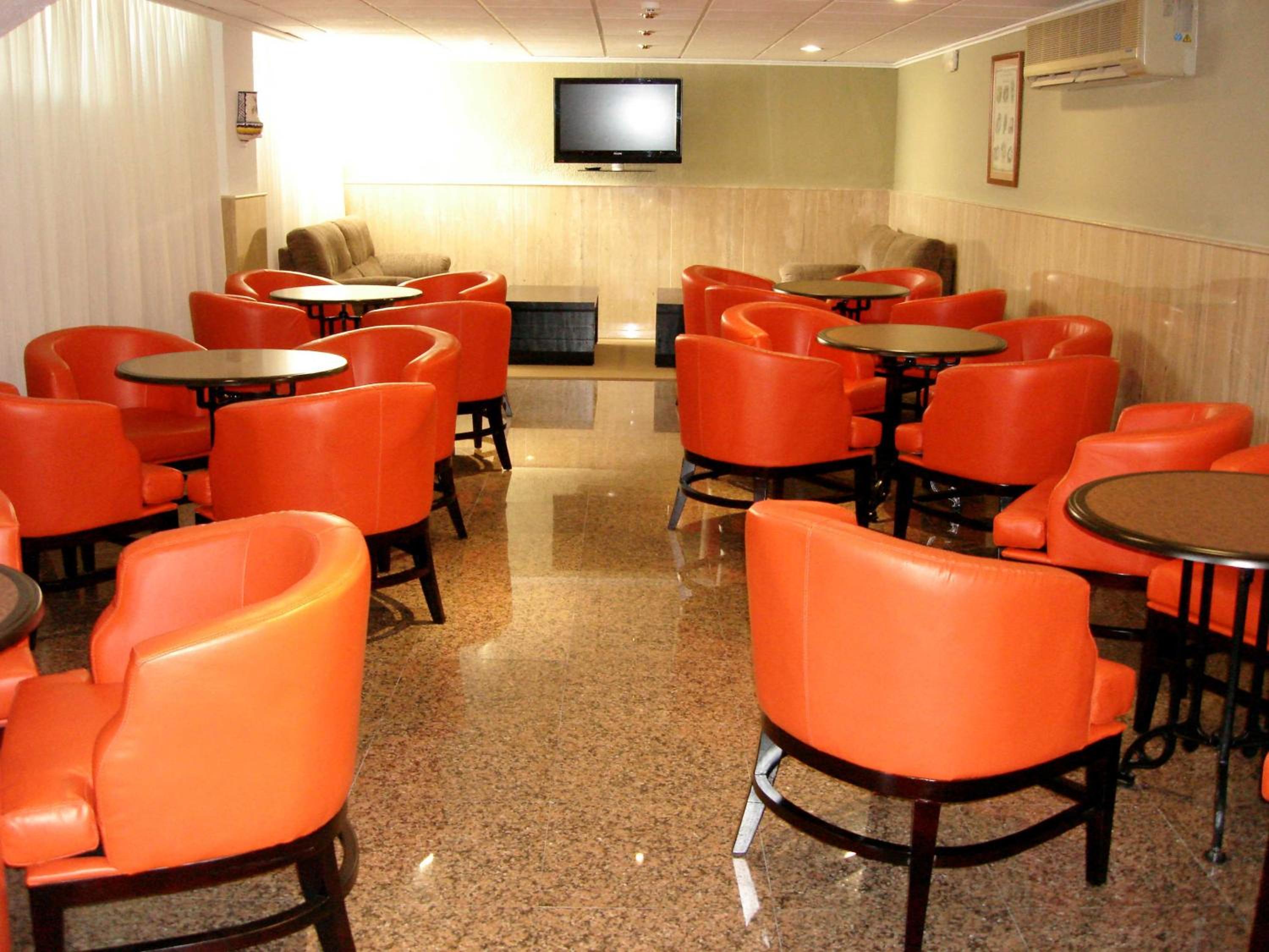 Фото Hotel Villa Naranjos