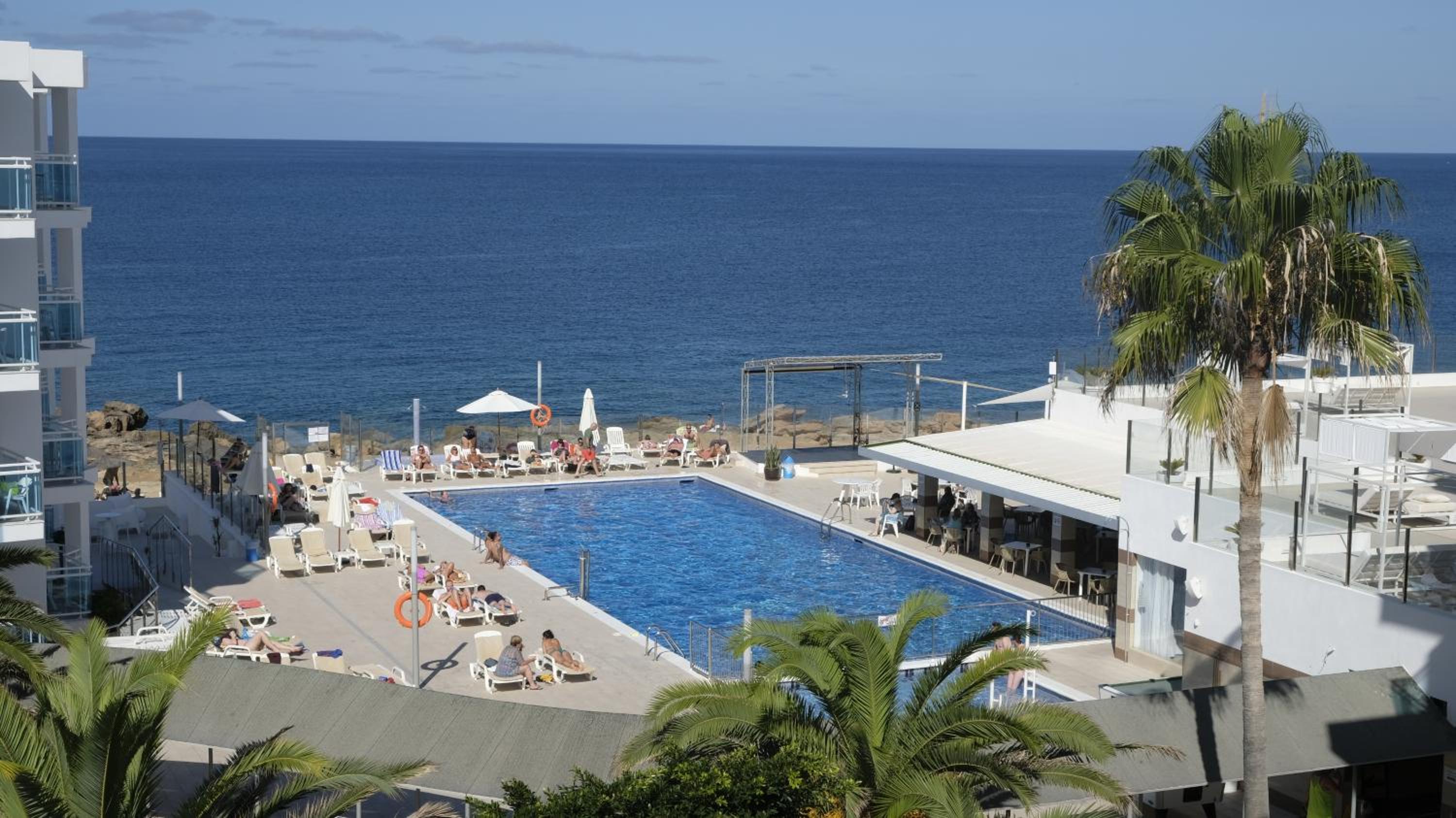 Фото Nereida Aparthotel