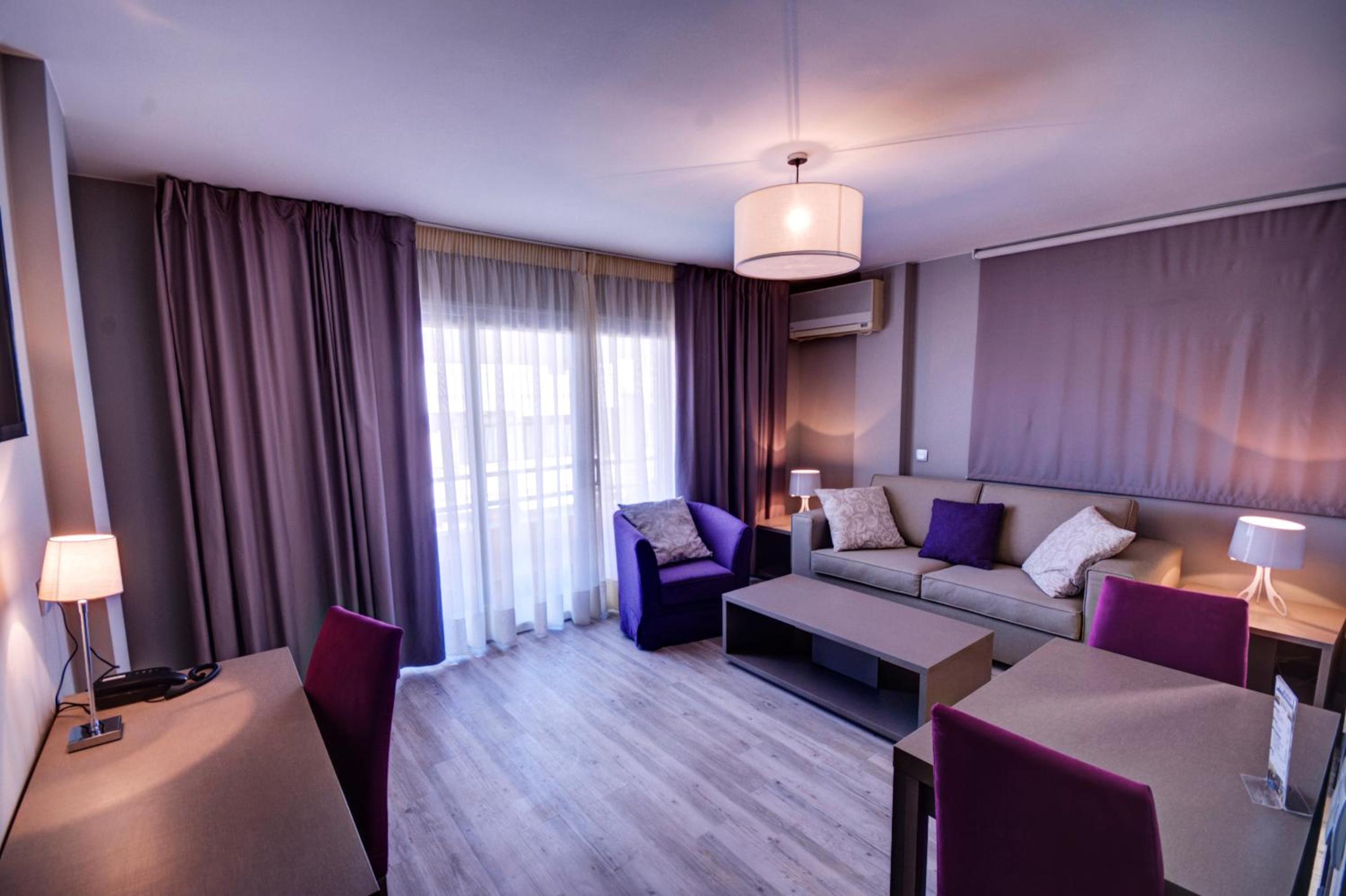 Фото Hotel El Faro Marbella