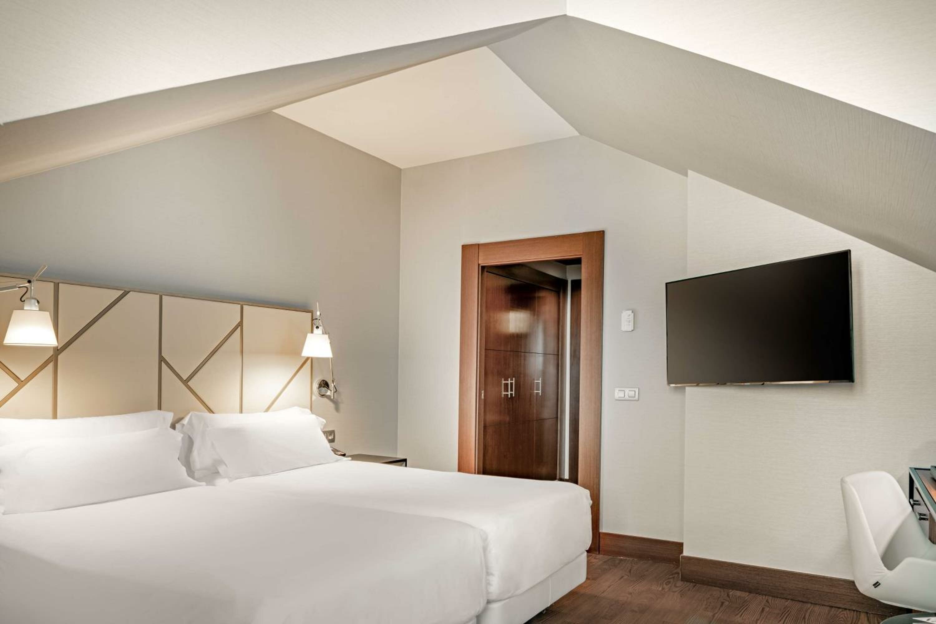 Фото Nh Collection León Plaza Mayor