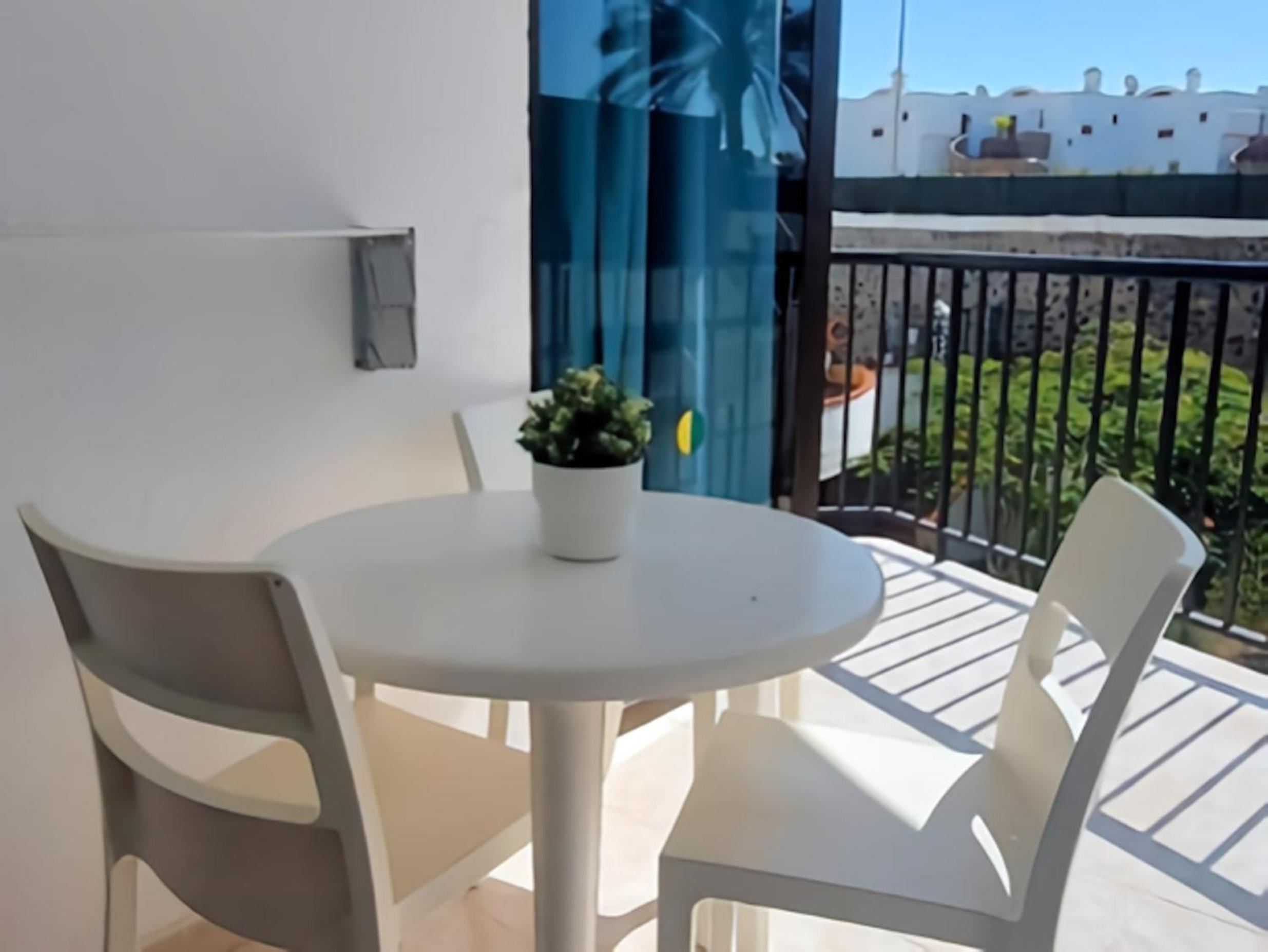 Фото RT-Apartamentos Guinea