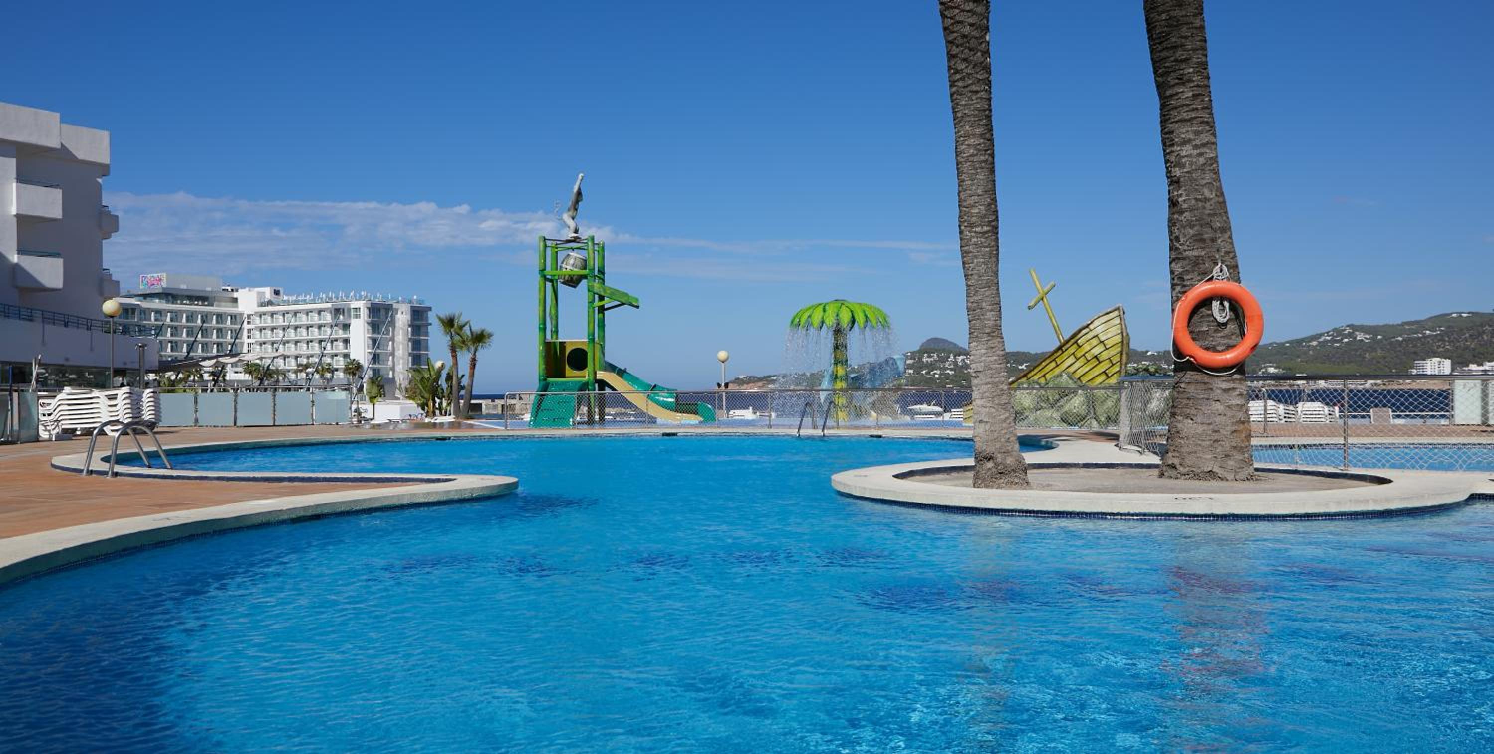 Фото Playa Bella Beach Apartments