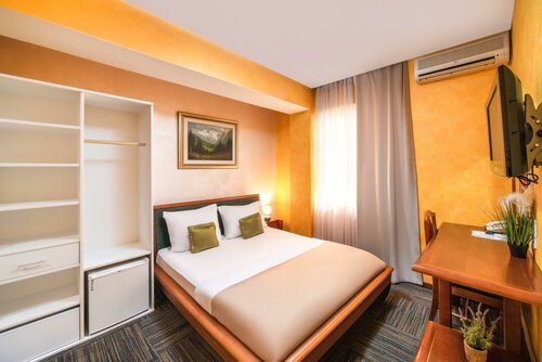 Гостиница Hotel Kerber Podgorica в Подгорице