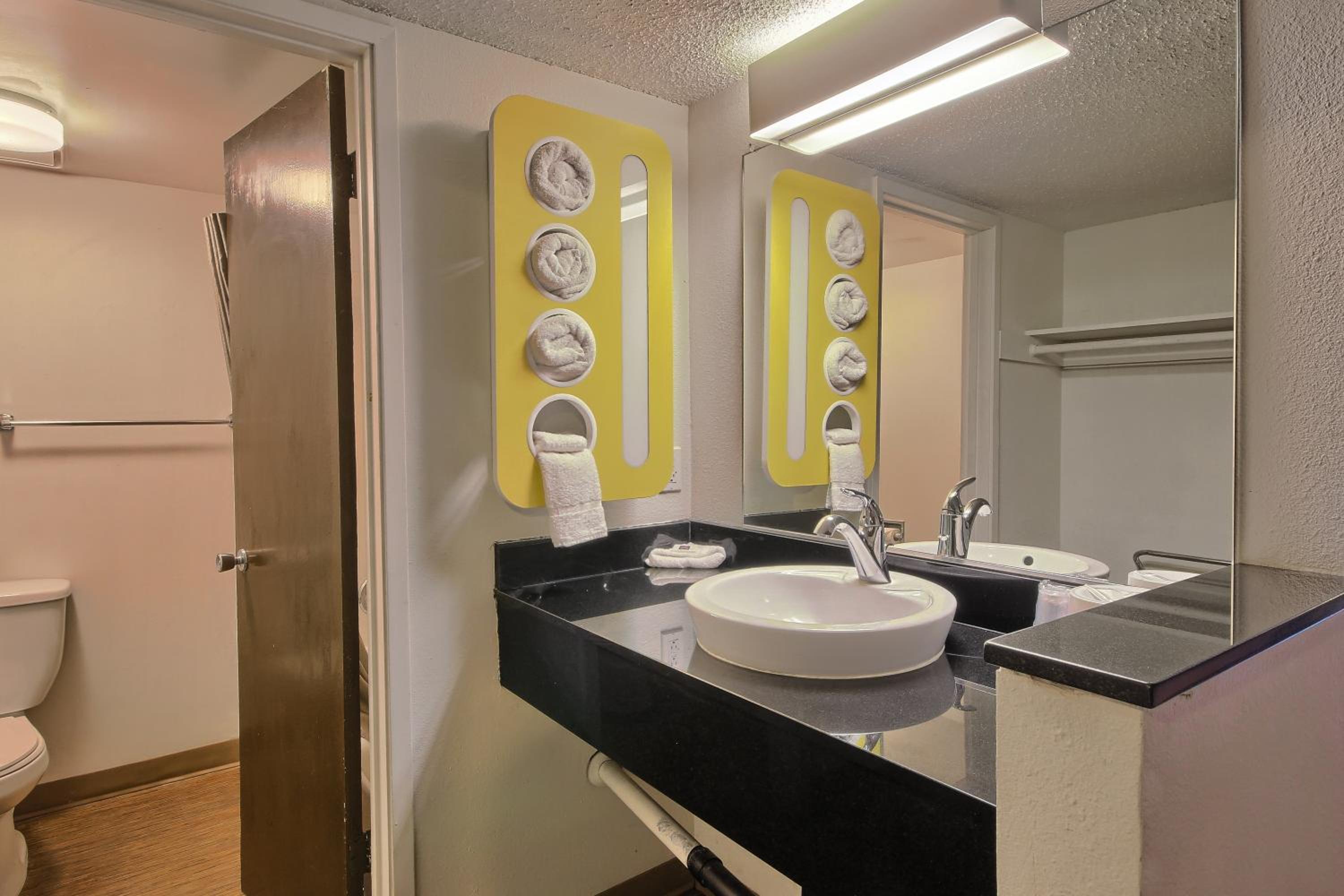 Фото Motel 6 Merced, Ca