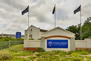 Гостиница Town Lodge George