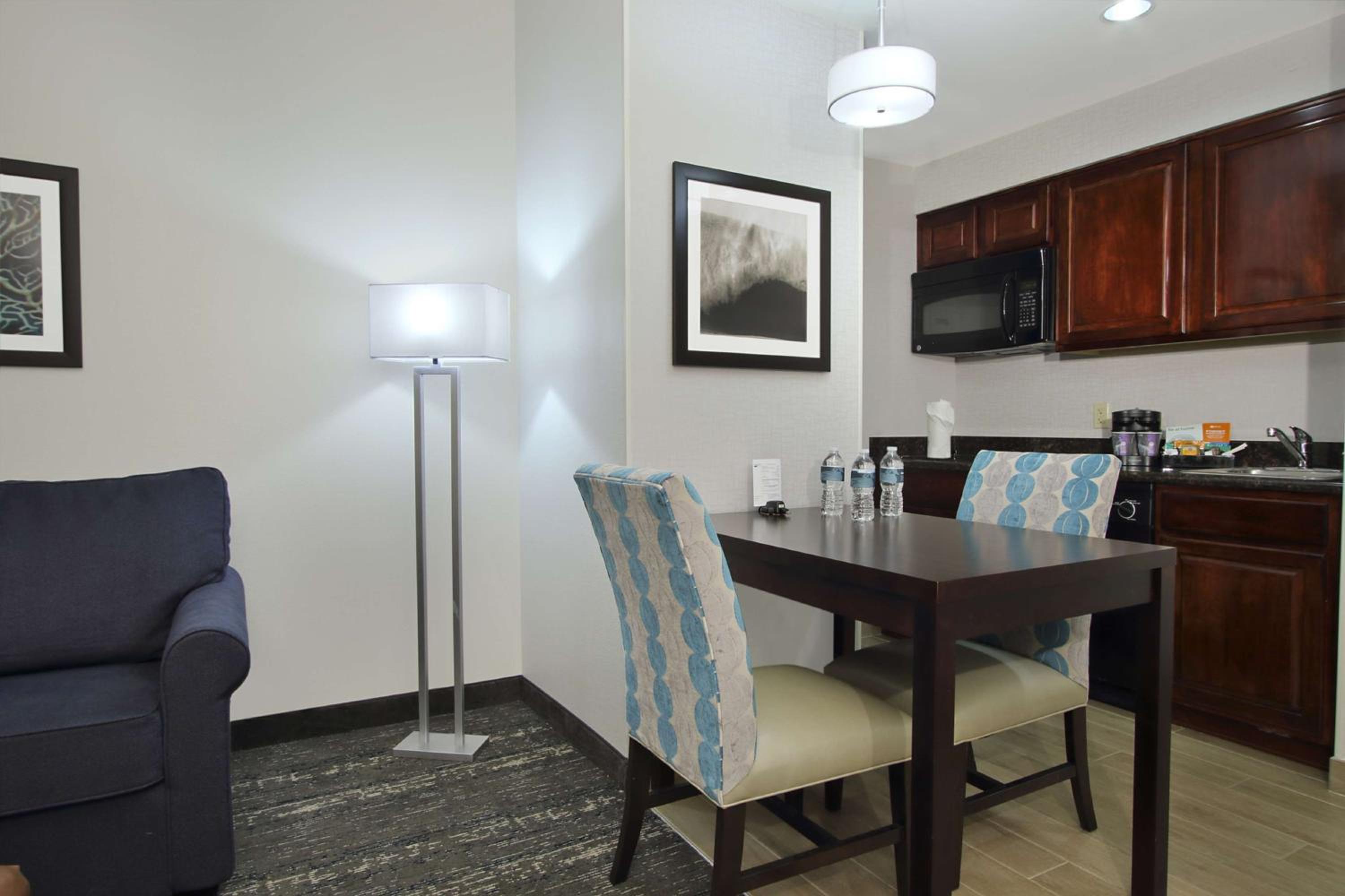 Фото Homewood Suites by Hilton Miami Airport West