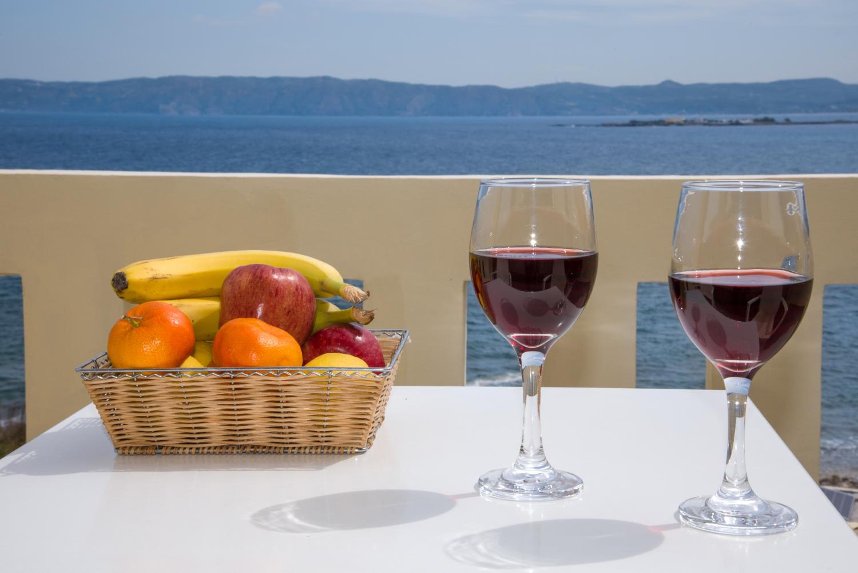 Фото Balos Beach Hotel