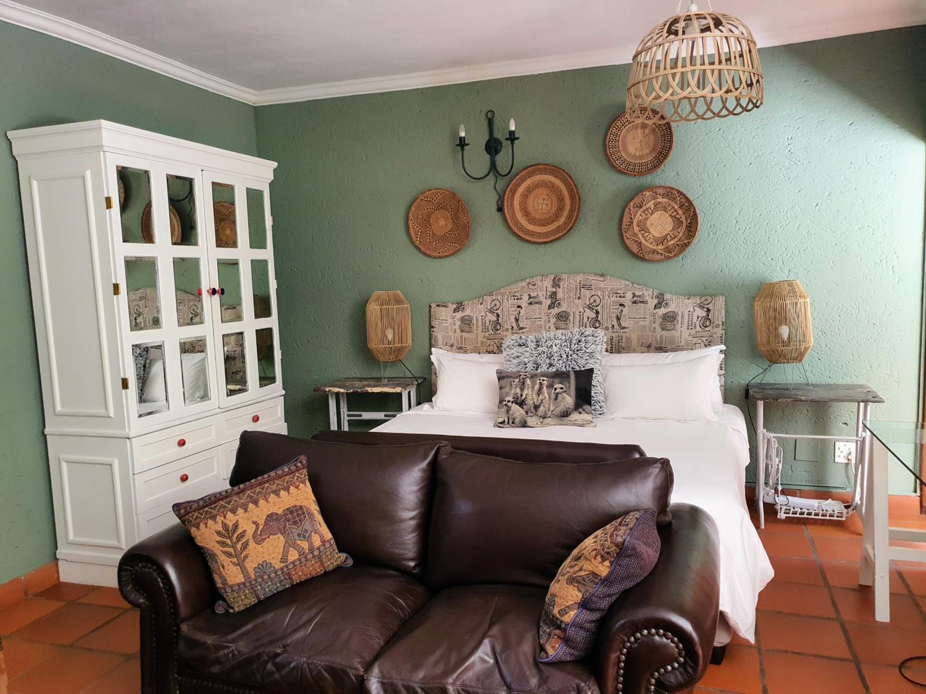 Фото Waterhouse Guest Lodges 295 Indus Street