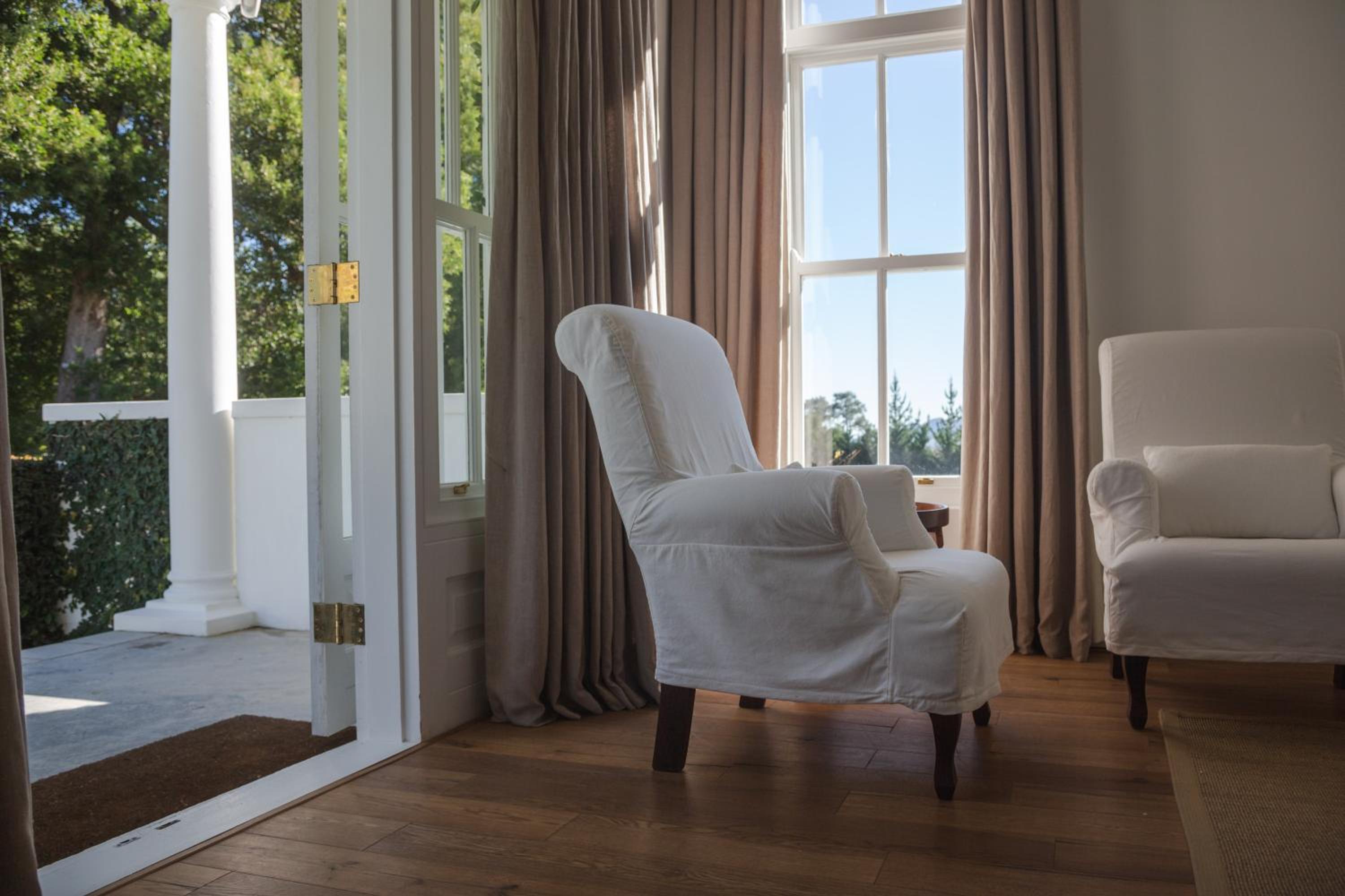 Фото Lily Pond House at Le Lude