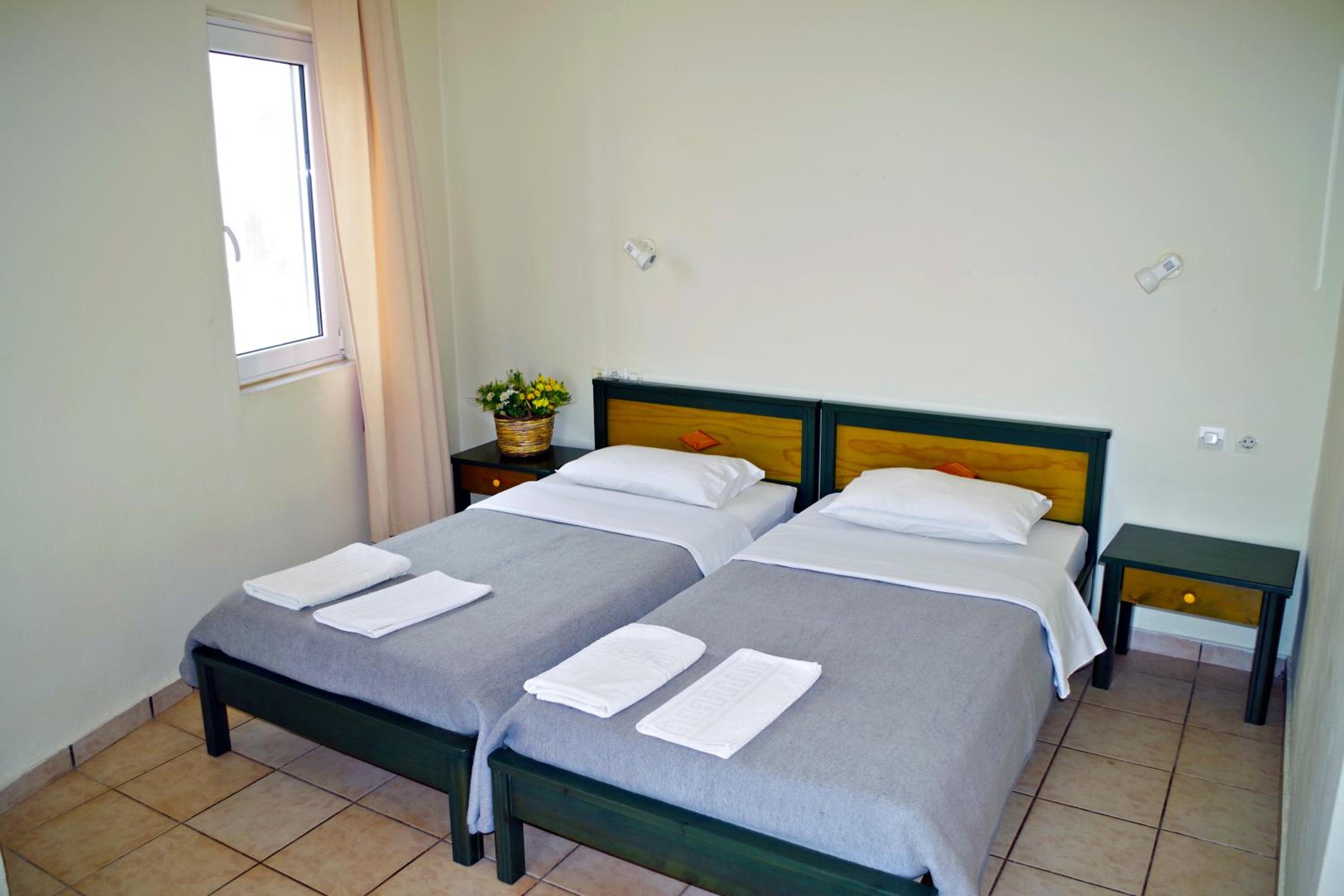 Фото Elina Apartments Gouves