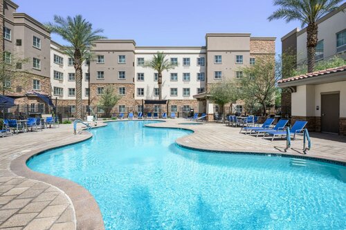Гостиница Holiday Inn Express & Suites Phoenix East - Gilbert, an Ihg Hotel в Гилберте