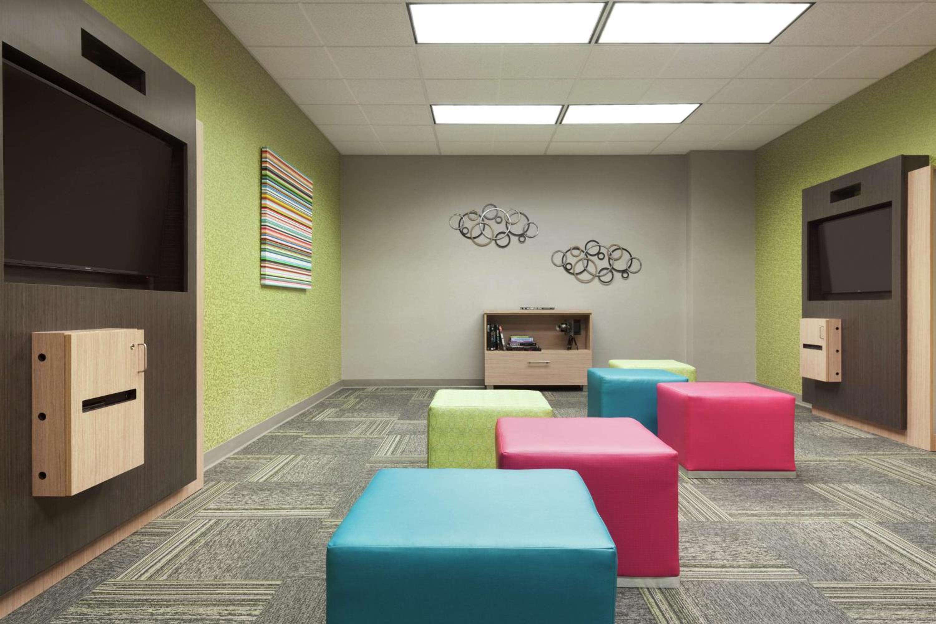 Фото Home2 Suites by Hilton Salt Lake City East