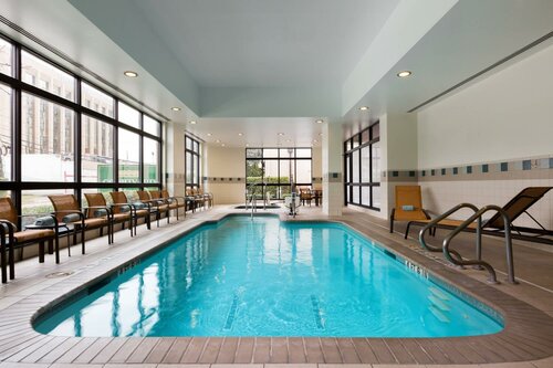 Гостиница Courtyard by Marriott Houston by the Galleria в Хьюстоне