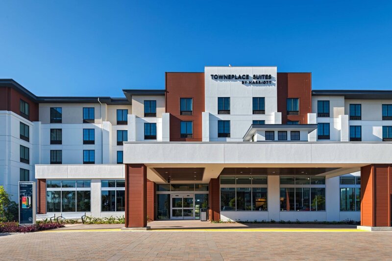 Гостиница TownePlace Suites by Marriott San Diego Airport/Liberty Station в Сан-Диего