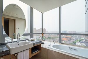 Гостиница Holiday Inn Tianjin Riverside