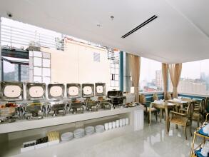 Фото Me Saigon Boutique Hotel